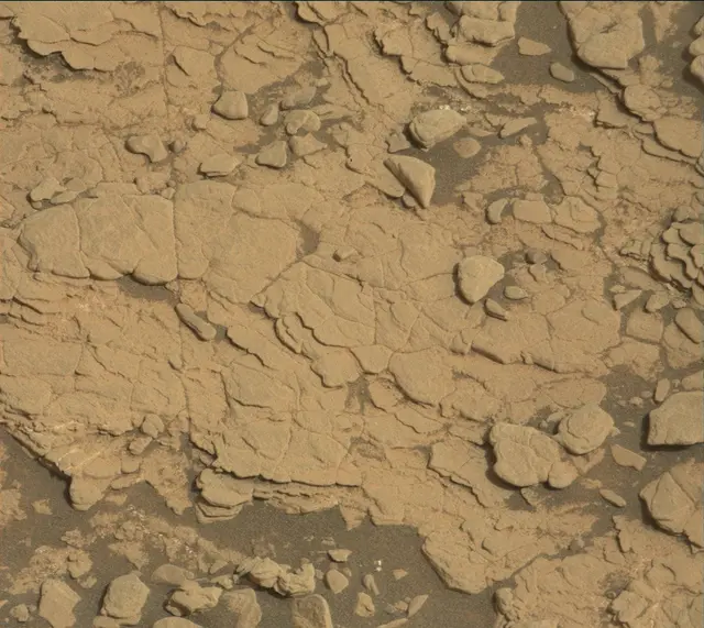 Sol 2851: Mast Camera (Mastcam)