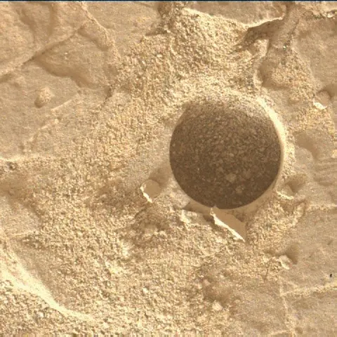 Sol 2851: Mars Hand Lens Imager (MAHLI)