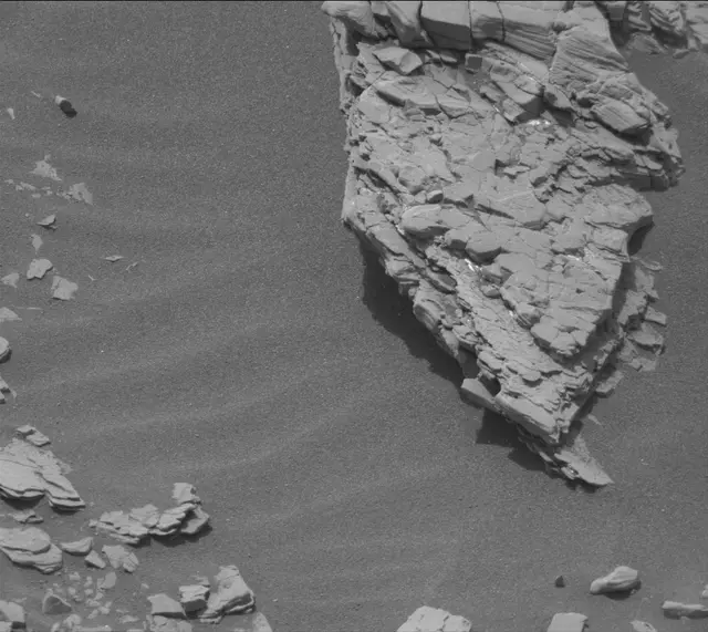Sol 2853: Mast Camera (Mastcam)