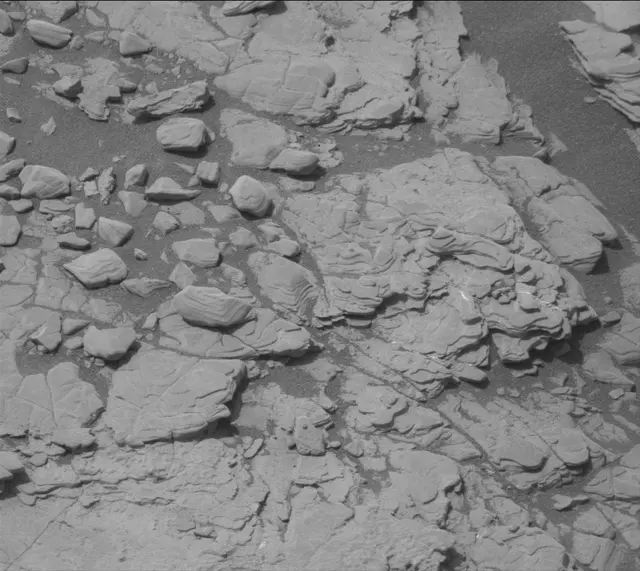 Sol 2853: Mast Camera (Mastcam)