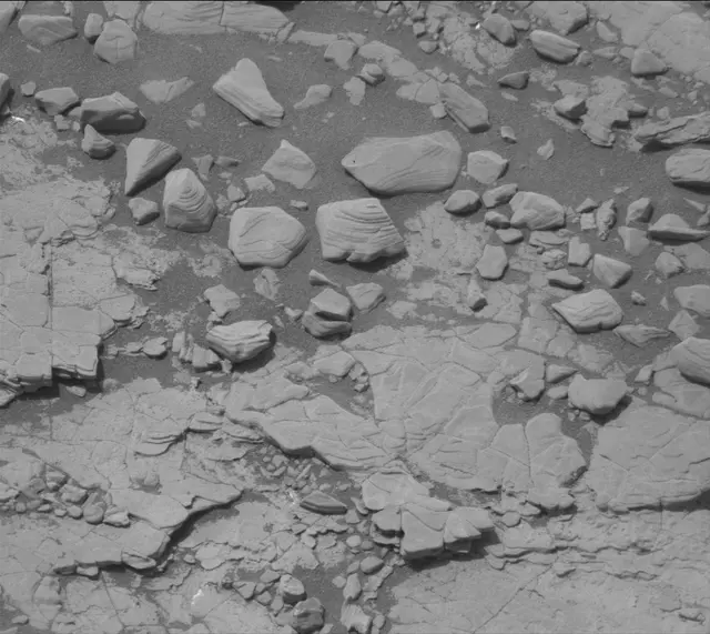 Sol 2853: Mast Camera (Mastcam)