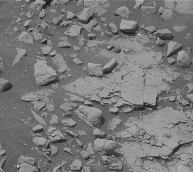 Sol 2853: Mast Camera (Mastcam)