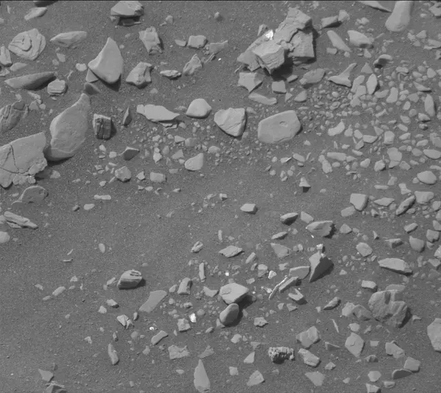 Sol 2853: Mast Camera (Mastcam)