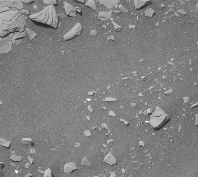 Sol 2853: Mast Camera (Mastcam)