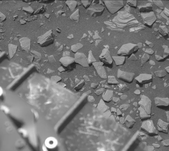 Sol 2853: Mast Camera (Mastcam)