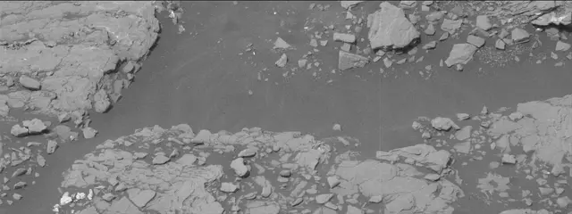 Sol 2860: Mast Camera (Mastcam)