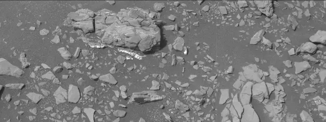 Sol 2860: Mast Camera (Mastcam)
