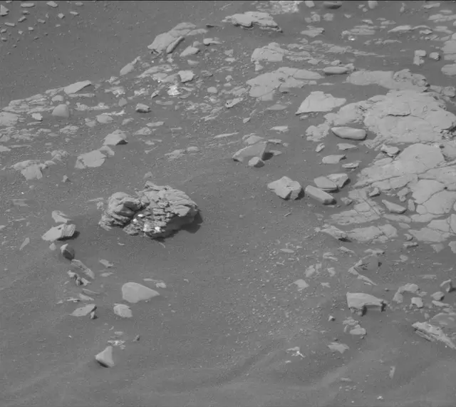 Sol 2860: Mast Camera (Mastcam)
