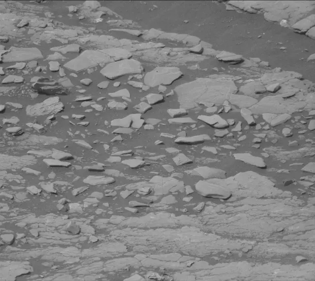 Sol 2860: Mast Camera (Mastcam)