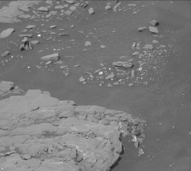 Sol 2860: Mast Camera (Mastcam)