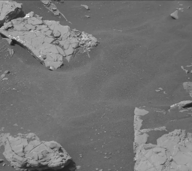 Sol 2860: Mast Camera (Mastcam)