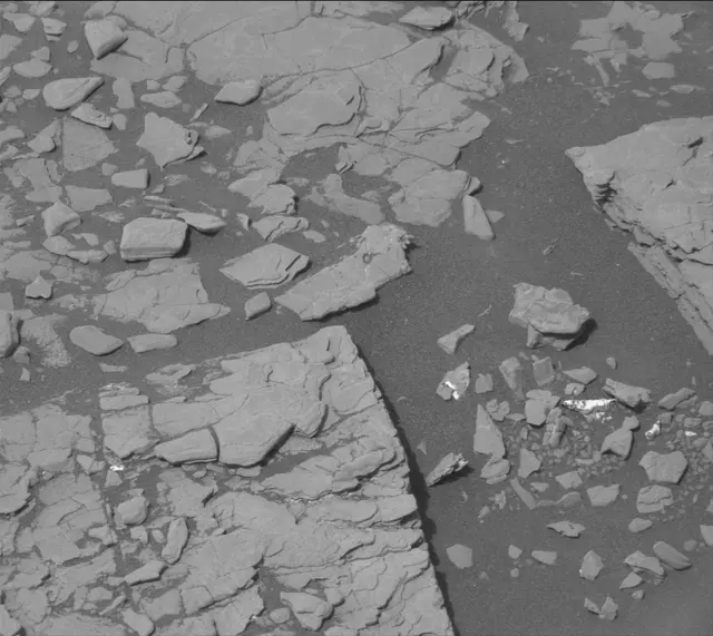 Sol 2860: Mast Camera (Mastcam)