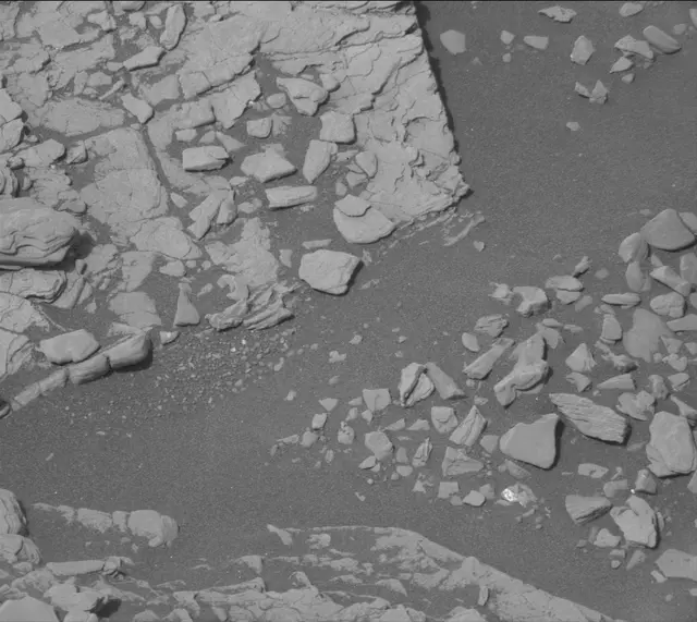 Sol 2860: Mast Camera (Mastcam)