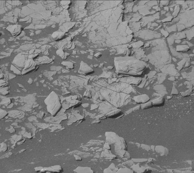 Sol 2860: Mast Camera (Mastcam)