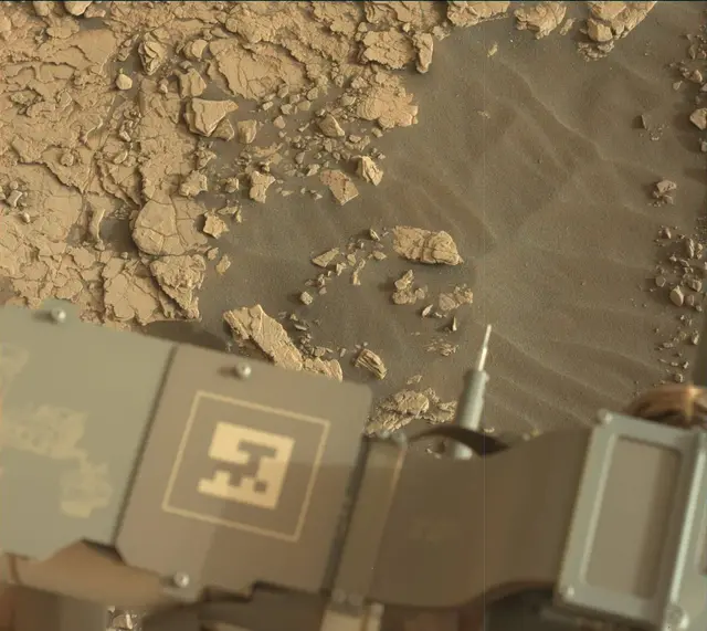 Sol 2865: Mast Camera (Mastcam)