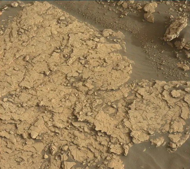 Sol 2865: Mast Camera (Mastcam)