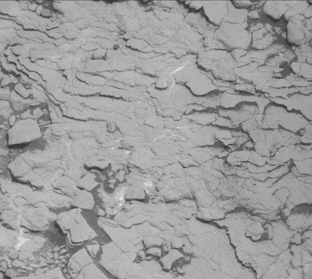 Sol 2869: Mast Camera (Mastcam)