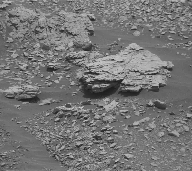 Sol 2871: Mast Camera (Mastcam)
