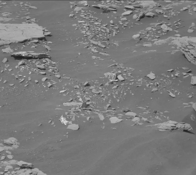 Sol 2873: Mast Camera (Mastcam)
