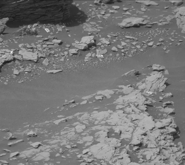Sol 2873: Mast Camera (Mastcam)