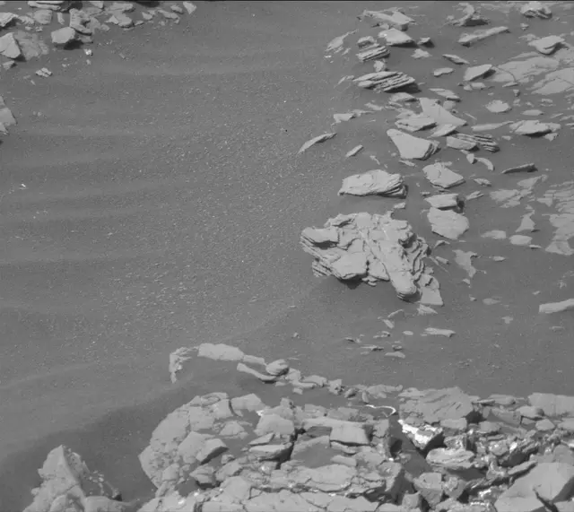Sol 2873: Mast Camera (Mastcam)