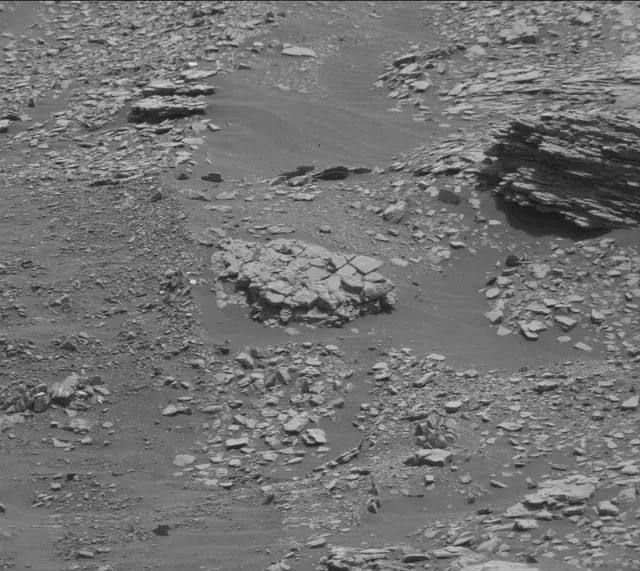 Sol 2874: Mast Camera (Mastcam)