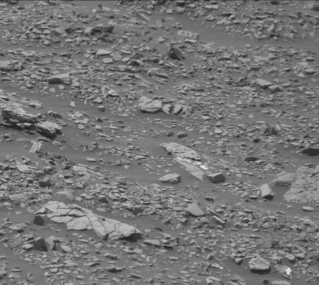 Sol 2874: Mast Camera (Mastcam)