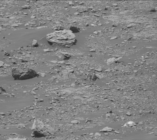 Sol 2877: Mast Camera (Mastcam)