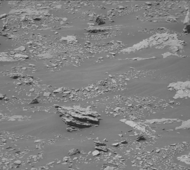 Sol 2877: Mast Camera (Mastcam)