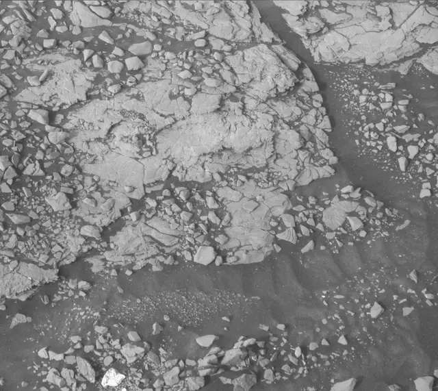 Sol 2882: Mast Camera (Mastcam)