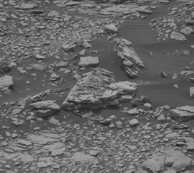 Sol 2882: Mast Camera (Mastcam)