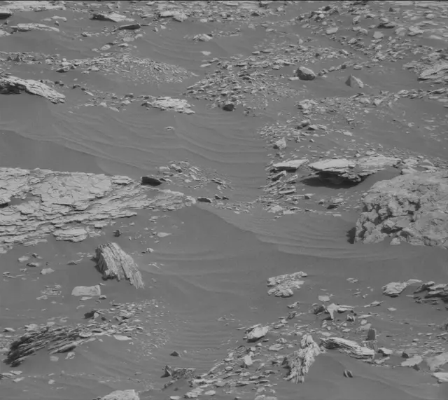 Sol 2889: Mast Camera (Mastcam)
