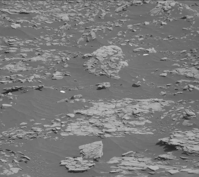 Sol 2889: Mast Camera (Mastcam)