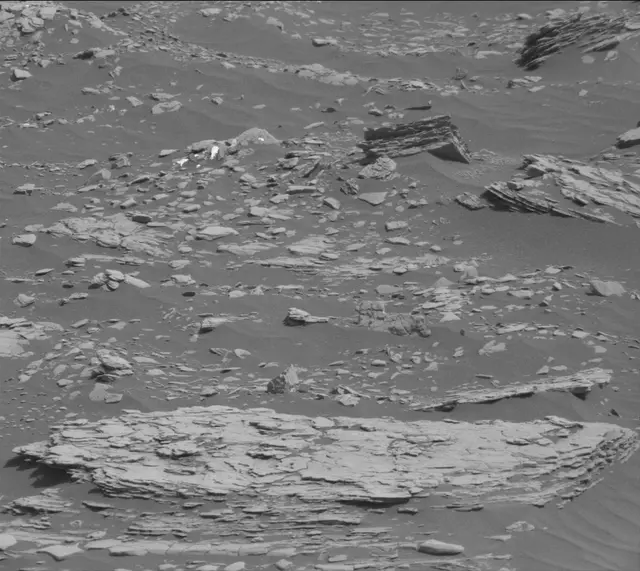 Sol 2889: Mast Camera (Mastcam)