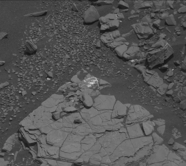 Sol 2891: Mast Camera (Mastcam)