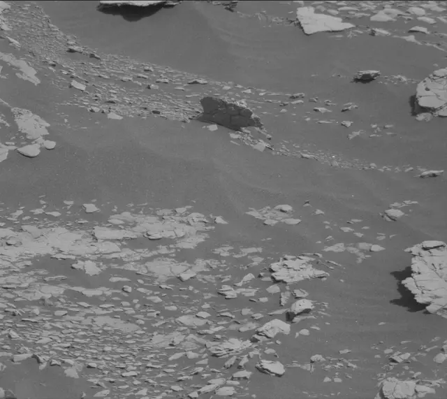 Sol 2891: Mast Camera (Mastcam)