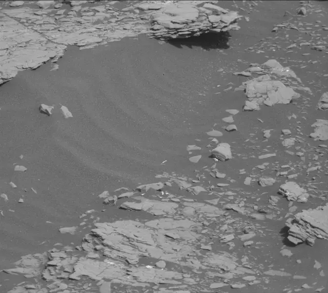 Sol 2891: Mast Camera (Mastcam)