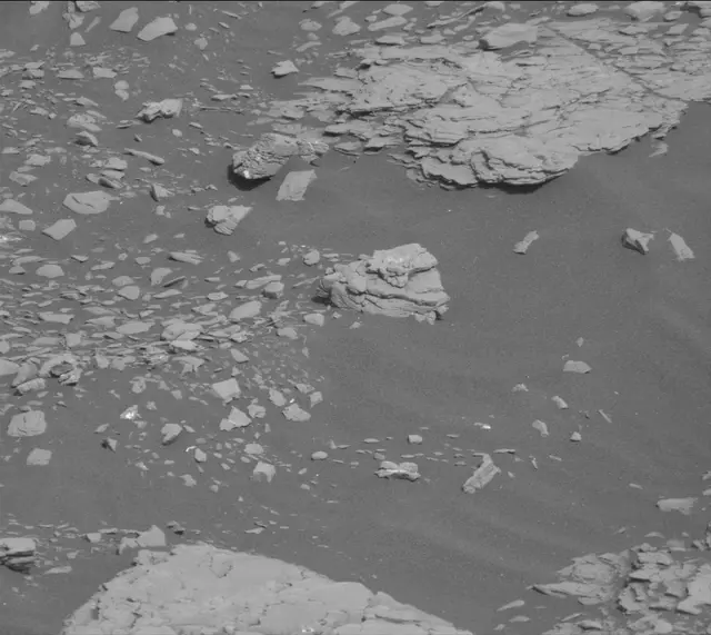 Sol 2891: Mast Camera (Mastcam)