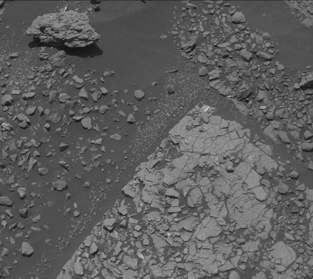 Sol 2898: Mast Camera (Mastcam)