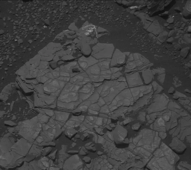 Sol 2898: Mast Camera (Mastcam)