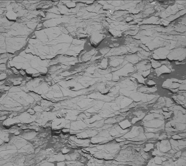 Sol 2902: Mast Camera (Mastcam)