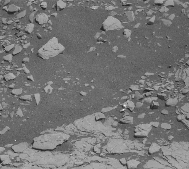 Sol 2903: Mast Camera (Mastcam)
