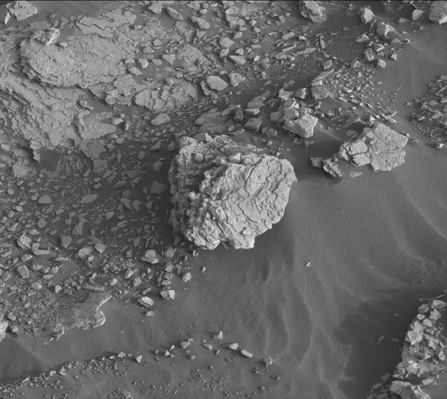 Sol 2904: Mast Camera (Mastcam)