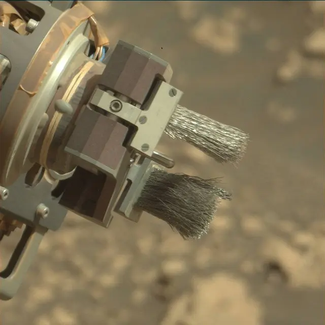 Sol 2906: Mast Camera (Mastcam)
