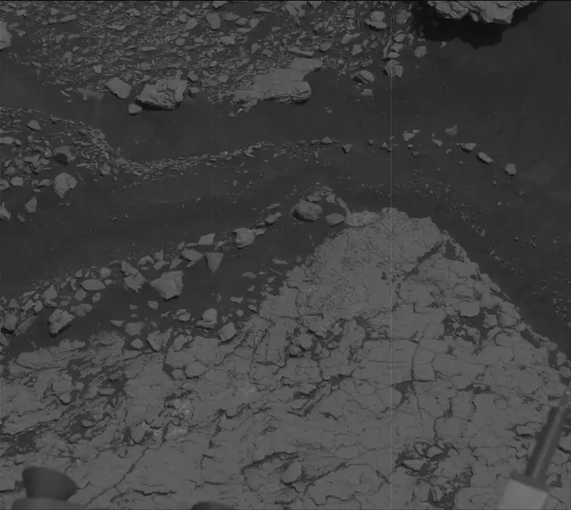 Sol 2907: Mast Camera (Mastcam)