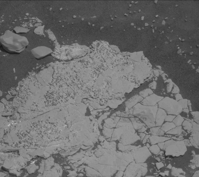 Sol 2907: Mast Camera (Mastcam)