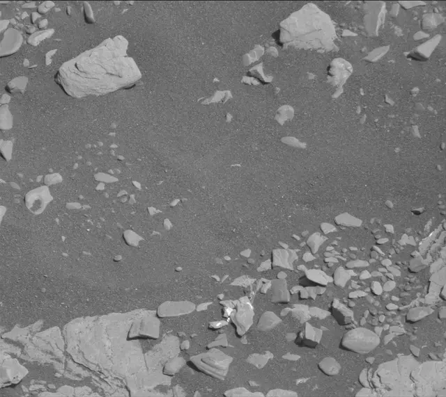 Sol 2907: Mast Camera (Mastcam)