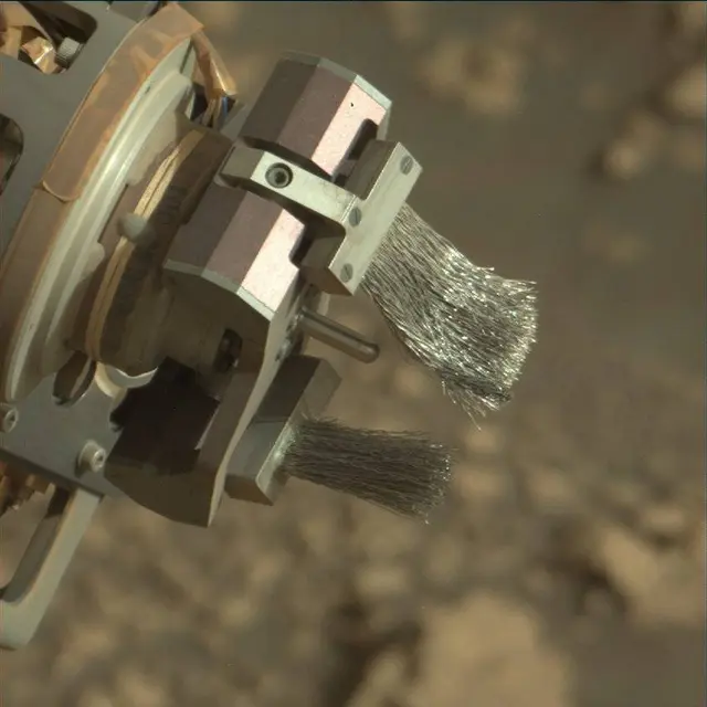 Sol 2908: Mast Camera (Mastcam)