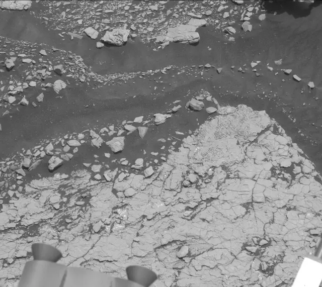 Sol 2909: Mast Camera (Mastcam)