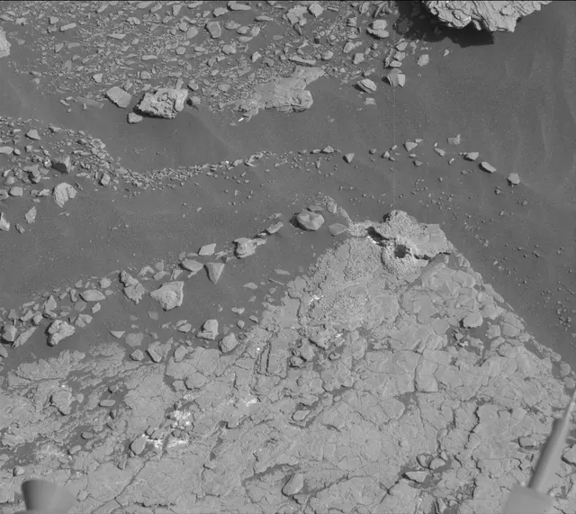 Sol 2910: Mast Camera (Mastcam)